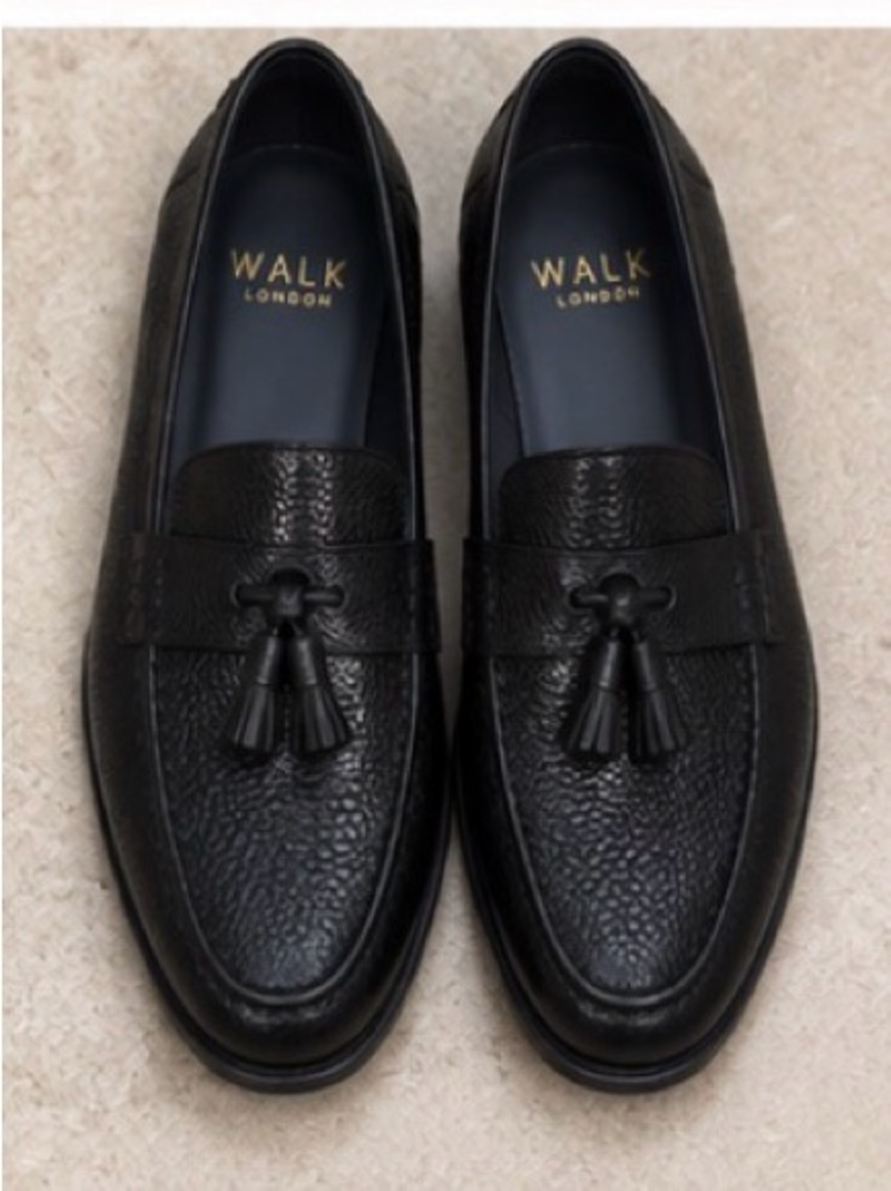 WALK London black Tino Tassel Loafer: size 6